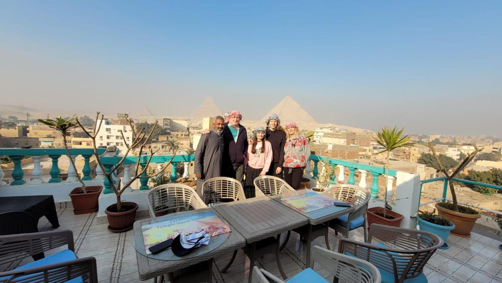 Pyramids Temple Guest House Kafret el-Gabal 外观 照片